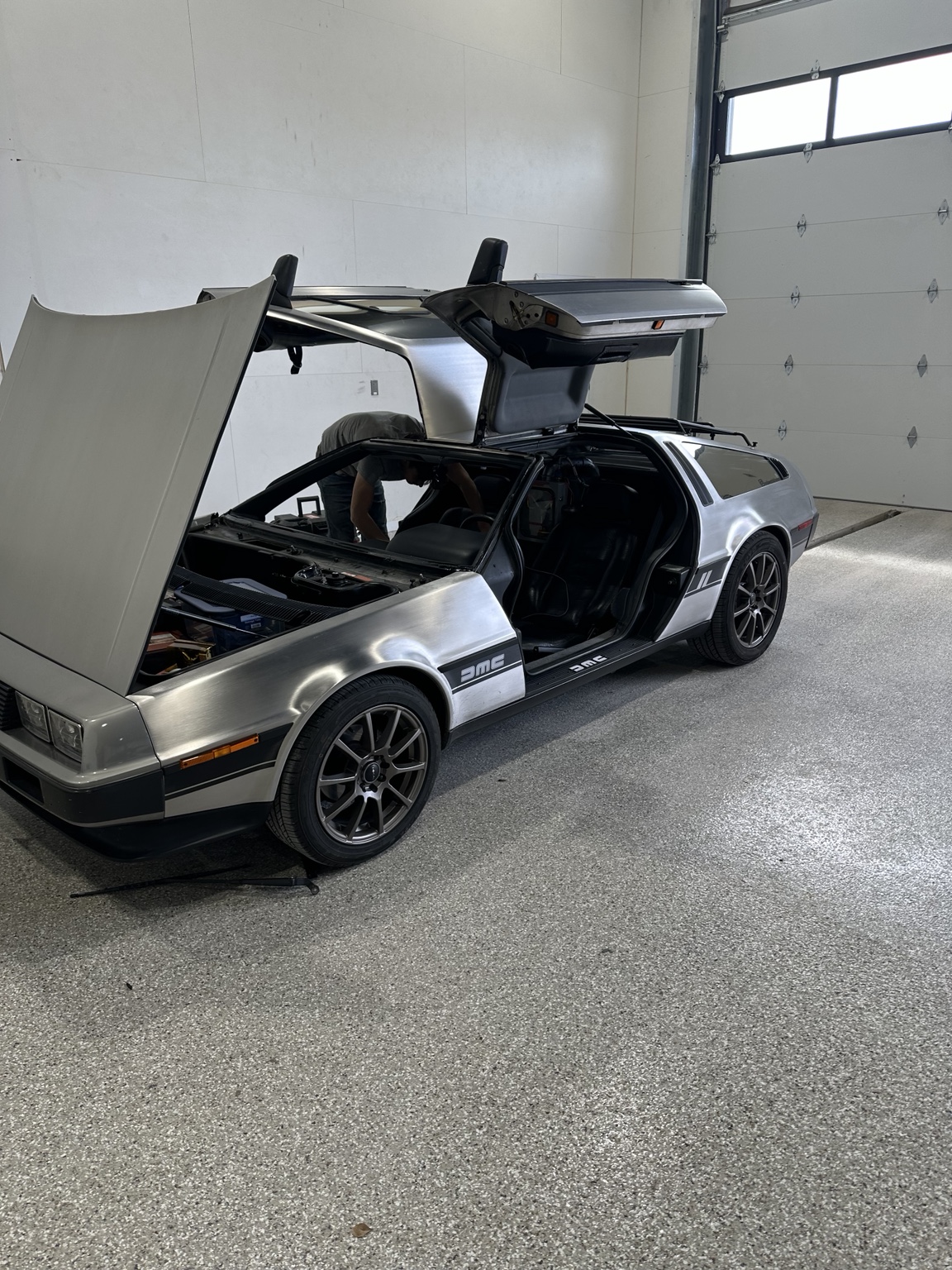 Specialty DeLorean auto glass
