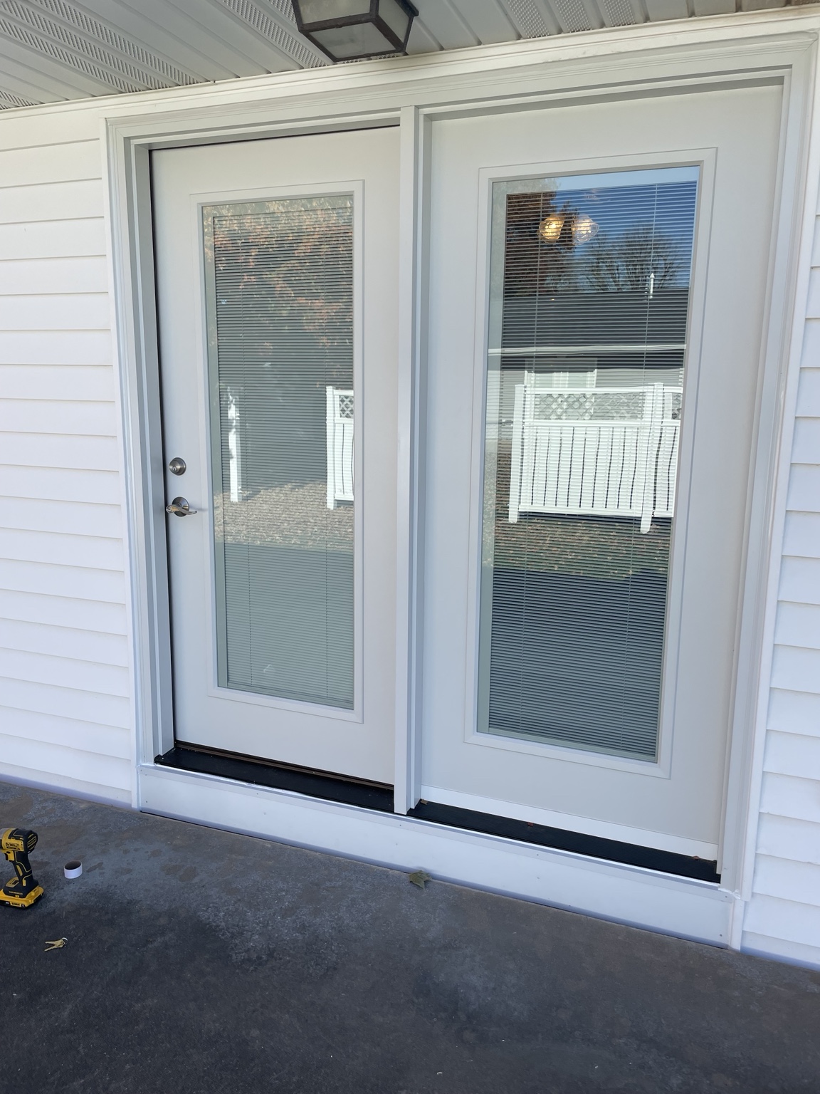 Entry door and sidelite